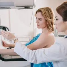 Mammografia jak wygląda badanie: co musisz wiedzieć przed wizytą