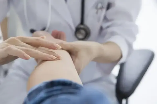 Clobederm - jak stosować silny steryd, by nie zaszkodzić?